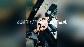 【新速片遞】&nbsp;&nbsp;巨乳黑网丝熟女人妻吃鸡啪啪 被两根肉棒连续无套输出 两个大球球哗哗 爽叫不停 [867MB/MP4/23:38]