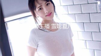 [MP4/ 804M] 黑丝露脸情趣娇嫩的小妹子被纹身大哥在床上无情蹂躏，淫声荡语听指挥各种调教