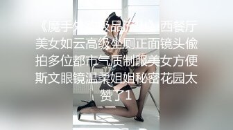 丰满美女骚穴被小哥舔发浪 最后被口爆射满嘴