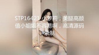 [MP4/ 435M] 幸福老哥啪啪00后嫩妹子边操旁边还有个妹子舔奶，掀开被子上位骑乘后入抽插童颜大奶