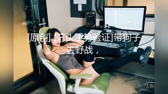 ❤️洁白婚纱 好神圣❤️穿着婚纱迎接第二个男人的抽插:绿帽老公:含住就不叫啦 穿着婚纱做这种事,感觉不一样