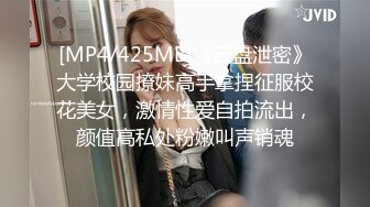 两男大战一女 前口后插 搞得她不要不要的