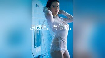 长屌男高价网约2位极品性感的高颜值大奶美女啪啪，腿长屁股翘，抱着美臀狠狠后插，高潮时销魂淫叫!