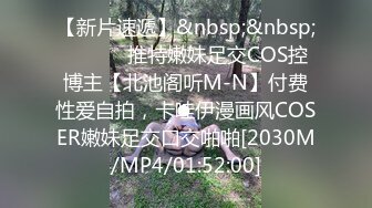 居家網絡攝像頭黑客破解拍攝到的中年大叔吃完橘子後與漂亮媳婦啪啪過性生活 客廳的沙發上互舔互插愛撫爽的欲仙欲死 露臉高清